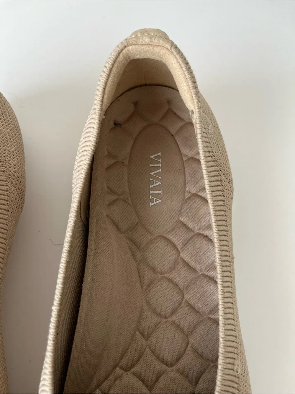 Vivaia Claire Round Toe Woven Knit Flats Cream Tan Size 41